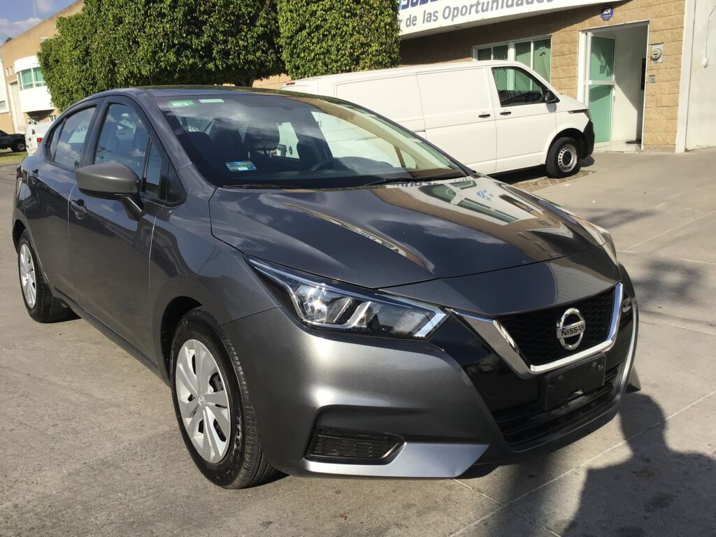 Nissan Versa 2021 4p Sense L4/1.6 CVT 2021 Nissan Versa Venta Exteriores 3