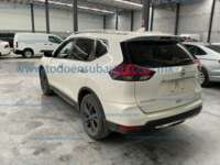 Nissan X-Trail 2022 5p Advance 2 Row L4/2.5 CVT 2022 Nissan X-Trail Ingreso Exteriores 3