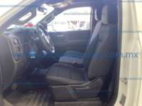 Chevrolet Silverado 2022 2p 1500 WT Cab Reg 4x4 V8/5.3 Aut 2022 Chevrolet Silverado Ingreso Interiores 1