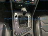 Volkswagen Tiguan 2024 5p R-Line L4/1.4/T DSG 2024 Volkswagen Tiguan Ingreso Interiores 13