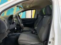 Nissan NP300 Pick Up 2021 2p L4/2.5 Man DH A/A 2021 Nissan NP300 Pick Up Venta Interiores 18