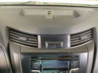 Nissan NP300 Pick Up 2021 2p L4/2.5 Man DH A/A 2021 Nissan NP300 Pick Up Venta Interiores 7