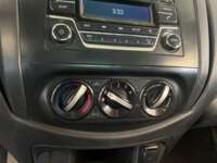 Nissan NP300 Pick Up 2021 2p L4/2.5 Man DH A/A 2021 Nissan NP300 Pick Up Venta Interiores 9