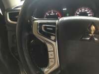 Mitsubishi L200 2022 4p GLS Doble L4/2.5/T Diesel Aut 4x4 2022 Mitsubishi L200 Venta Interiores 5