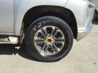 Mitsubishi L200 2022 4p GLS Doble L4/2.5/T Diesel Aut 4x4 2022 Mitsubishi L200 Venta Llantas 1