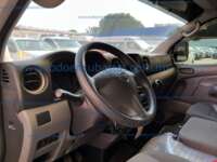 Nissan Urvan 2020 4p L4/2.5 Man 12/Pas Paq. Seg.  2020 Nissan Urvan Ingreso Interiores 2