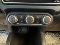 Nissan Versa 2024 4p Sense L4/1.6 Man 2024 Nissan Versa Venta Interiores 9