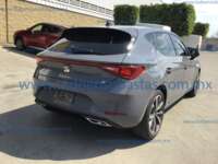 Seat León 2024 5p FR L4/1.4/T DSG 2024 Seat León Ingreso Exteriores 5