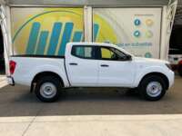 Nissan NP300 Frontier 2022 4p SE L4/2.5 Man 2022 Nissan NP300 Frontier Venta Exteriores 4