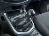 Nissan NP300 Frontier 2022 4p SE L4/2.5 Man 2022 Nissan NP300 Frontier Venta Interiores 11