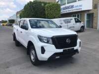 Nissan NP300 Frontier 2023 4p SE L4/2.5 Man 2023 Nissan NP300 Frontier Venta Exteriores 3