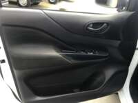 Nissan NP300 Frontier 2023 4p SE L4/2.5 Man 2023 Nissan NP300 Frontier Venta Interiores 11