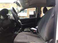 Nissan NP300 Frontier 2023 4p SE L4/2.5 Man 2023 Nissan NP300 Frontier Venta Interiores 12