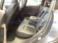 Tesla Modelo Y 2022 Model Y AUTONOMÍA MAYOR Dual 4 tracción  2022 Tesla Modelo Y Ingreso Interiores 16