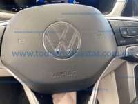 Volkswagen Taigun 2024 5p Comfortline L3/1.0/T Tiptronic 2024 Volkswagen Taigun Ingreso Interiores 18