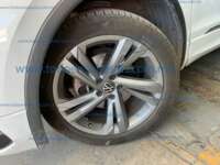 Volkswagen Tiguan 2024 5p R-Line L4/1.4/T DSG IMG_0404