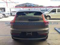 Volvo XC40 2022 5p Momentum T4 L4/2.0/T Aut 2022 Volvo XC40 Ingreso Exteriores 5