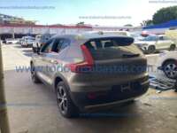 Volvo XC40 2022 5p Momentum T4 L4/2.0/T Aut 2022 Volvo XC40 Ingreso Exteriores 6