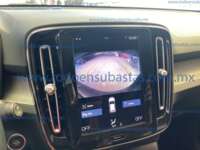 Volvo XC40 2022 5p Momentum T4 L4/2.0/T Aut 2022 Volvo XC40 Ingreso Interiores 11