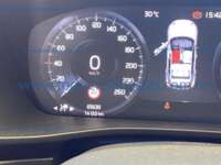 Volvo XC40 2022 5p Momentum T4 L4/2.0/T Aut 2022 Volvo XC40 Ingreso Interiores 5