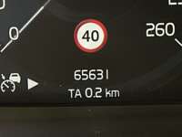 Volvo XC40 2022 5p Momentum T4 L4/2.0/T Aut 2022 Volvo XC40 Venta Interiores 3