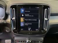 Volvo XC40 2022 5p Momentum T4 L4/2.0/T Aut 2022 Volvo XC40 Venta Interiores 8