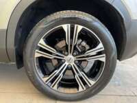 Volvo XC40 2022 5p Momentum T4 L4/2.0/T Aut 2022 Volvo XC40 Venta Llantas 4