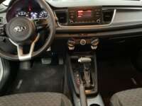 Kia Rio 2021 4p Sedán L L4/1.6 Aut  2021 Kia Rio Venta Interiores 4