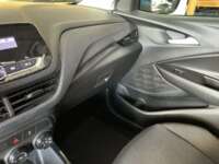 Chevrolet Onix 2024 4p LS L3/1.0/T Aut IMG_1951