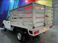 Nissan NP300 Frontier 2021 4p SE L4/2.5 Man 2021 Nissan NP300 Frontier Venta Exteriores 5