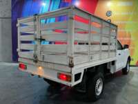 Nissan NP300 Frontier 2021 4p SE L4/2.5 Man 2021 Nissan NP300 Frontier Venta Exteriores 7