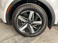 Kia Sorento 2023 5p EX L4/2.5 Aut 2023 Kia Sorento Venta Llantas 1