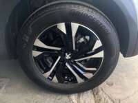 Peugeot 2008 2023 5p GT Line L3/1.2/T Aut 2023 Peugeot 2008 Venta Llantas 4