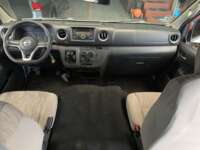 Nissan Urvan Pasajeros 2023 4p L4/2.5 Man 12/Pas Paq. Seg. 2023 Nissan Urvan Pasajeros Venta Interiores 4