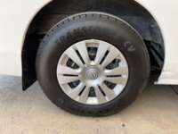 Nissan Urvan Pasajeros 2023 4p L4/2.5 Man 12/Pas Paq. Seg. 2023 Nissan Urvan Pasajeros Venta Llantas 7