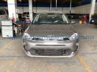 Kia Rio 2023 5p LX L4/1.6 Aut 2023 Kia Rio Ingreso Exteriores 1