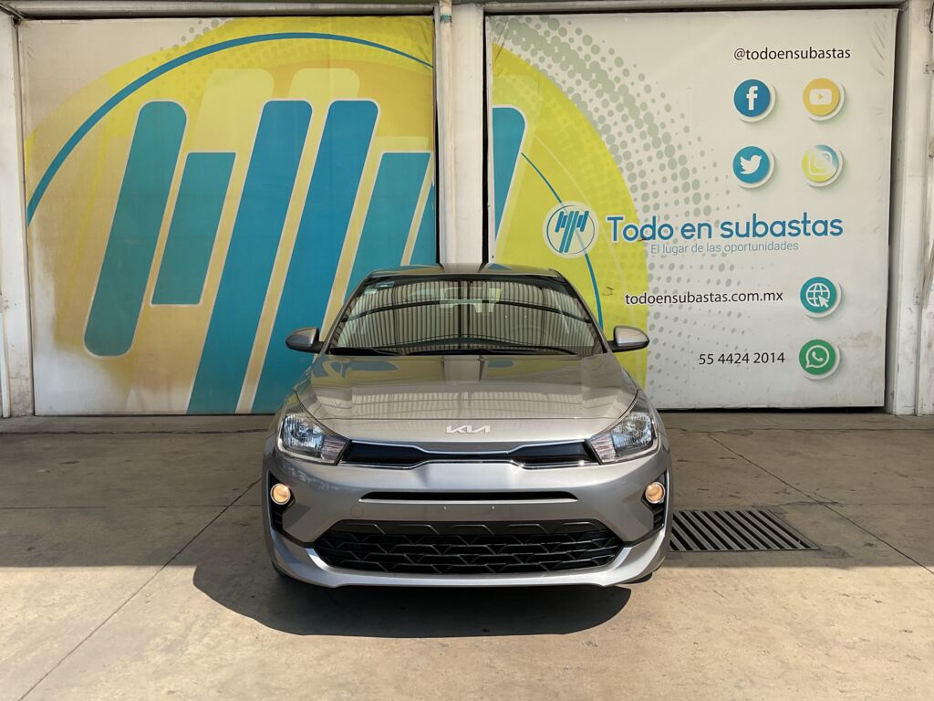 Kia Rio 2023 5p LX L4/1.6 Aut 2023 Kia Rio Venta Exteriores 2
