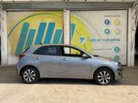 Kia Rio 2023 5p LX L4/1.6 Aut 2023 Kia Rio Venta Exteriores 4