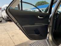 Kia Rio 2023 5p LX L4/1.6 Aut 2023 Kia Rio Venta Interiores 20