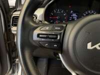 Kia Rio 2023 5p LX L4/1.6 Aut 2023 Kia Rio Venta Interiores 6