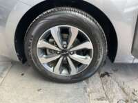 Kia Rio 2023 5p LX L4/1.6 Aut 2023 Kia Rio Venta Llantas 1