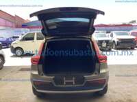 Volvo XC40 2022 5p Momentum T4 L4/2.0/T Aut 2022 Volvo XC40 Ingreso Cajuela 1