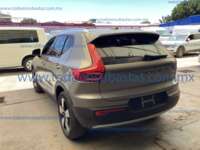 Volvo XC40 2022 5p Momentum T4 L4/2.0/T Aut 2022 Volvo XC40 Ingreso Exteriores 6