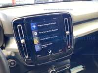 Volvo XC40 2022 5p Momentum T4 L4/2.0/T Aut 2022 Volvo XC40 Ingreso Interiores 10