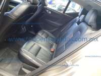 Volvo XC40 2022 5p Momentum T4 L4/2.0/T Aut 2022 Volvo XC40 Ingreso Interiores 18