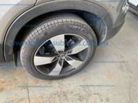 Volvo XC40 2022 5p Momentum T4 L4/2.0/T Aut IMG_5539