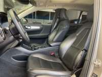 Volvo XC40 2022 5p Momentum T4 L4/2.0/T Aut 2022 Volvo XC40 Venta Interiores 20