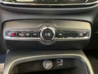 Volvo XC40 2022 5p Momentum T4 L4/2.0/T Aut 2022 Volvo XC40 Venta Interiores 10