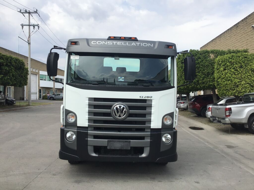 Volkswagen 17.280 2025 2p Constellation L6/6.9/TDI 2025 Volkswagen 17.280 Venta Exteriores 2