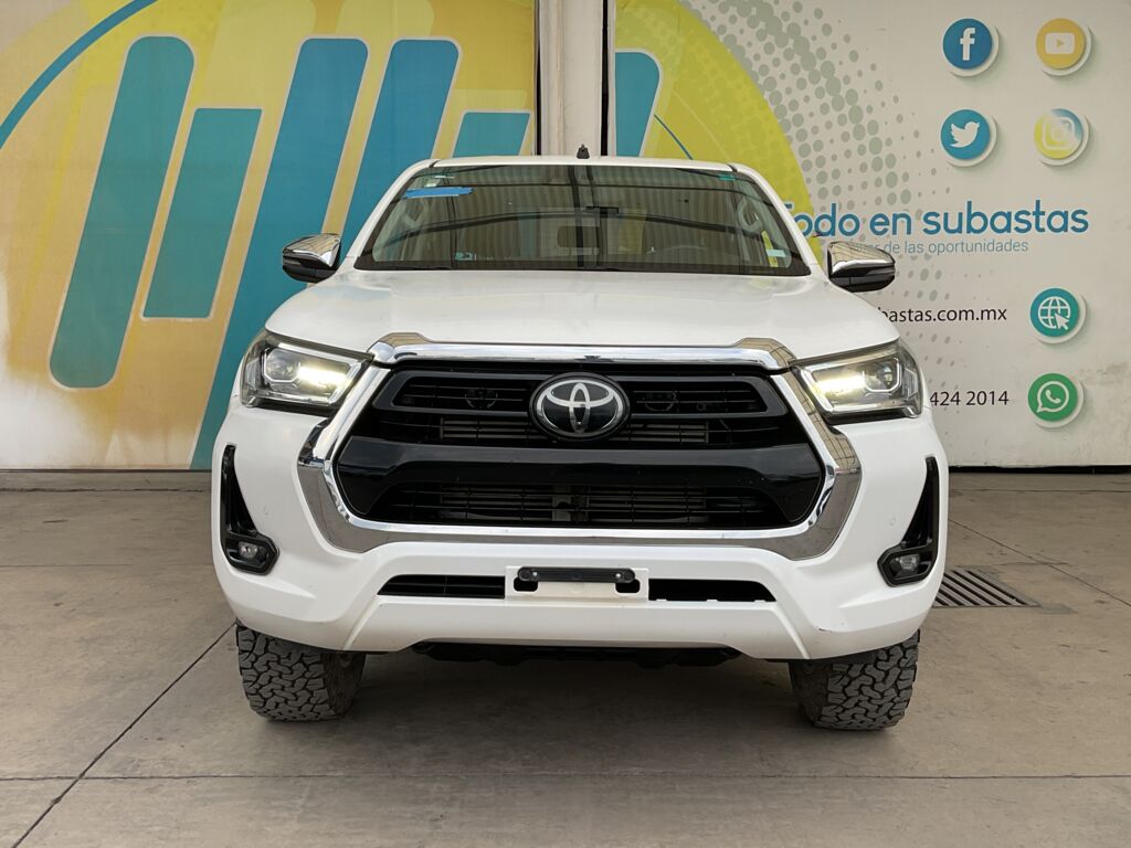 Toyota Hilux 2022 4p Doble Cabina Diesel L4/2.8/T Man 4X4 2022 Toyota Hilux Venta Exteriores 2